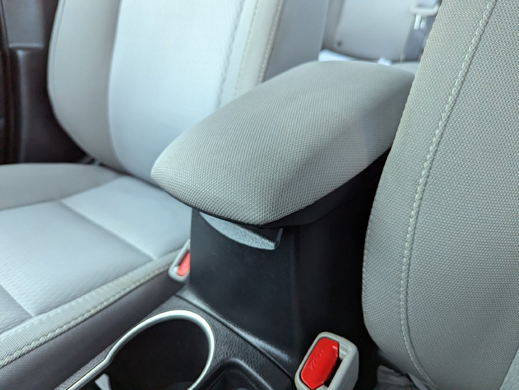 Used 2016 Toyota Corolla LE FWD image 27