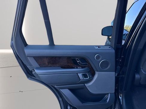 Used 2022 Land Rover Range Rover P525 Westminster Edition image 29