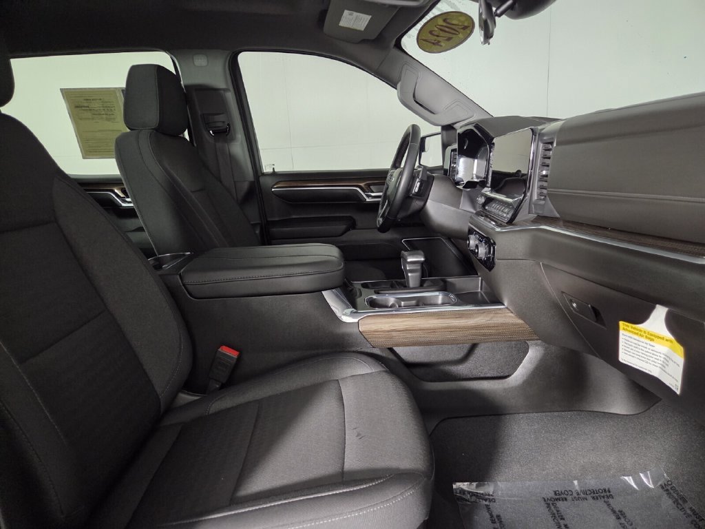 Used 2024 Chevrolet Silverado 1500 RST RWD image 31