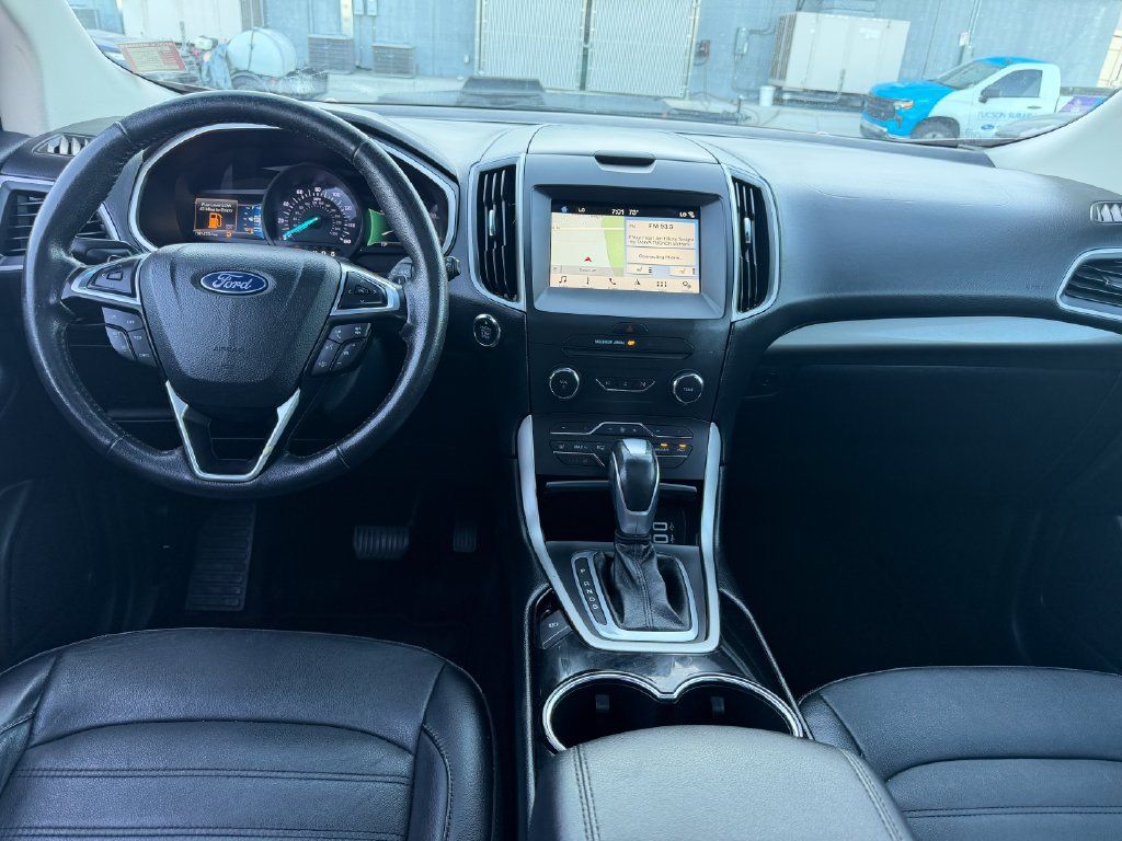 Used 2018 Ford Edge SEL w/ Equipment Group 201A FWD image 7