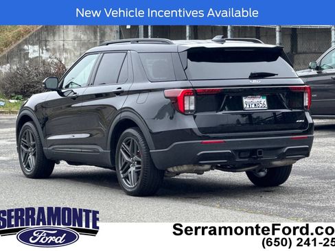 Used 2026 Ford Explorer ST-Line w/ ST-Line Street Pack AWD/4WD image 6
