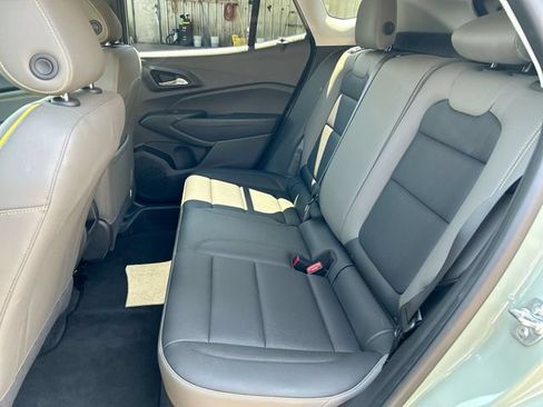 Used 2025 Chevrolet Trax ACTIV w/ Driver Confidence Package FWD image 22