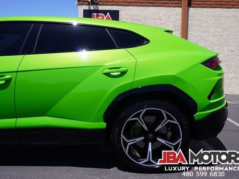 Used 2021 Lamborghini Urus AWD/4WD image 53