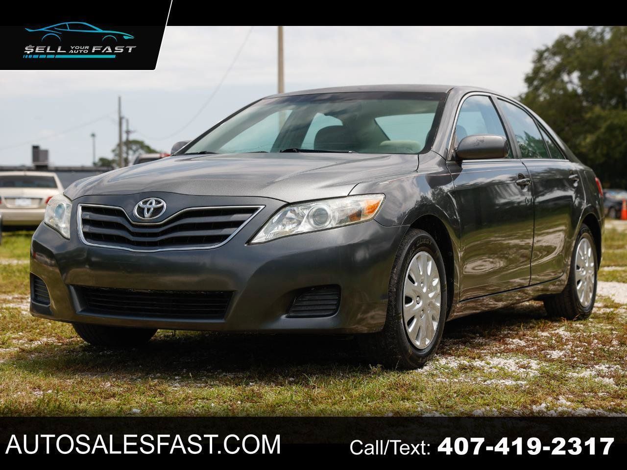 Used 2011 Toyota Camry LE FWD image 1