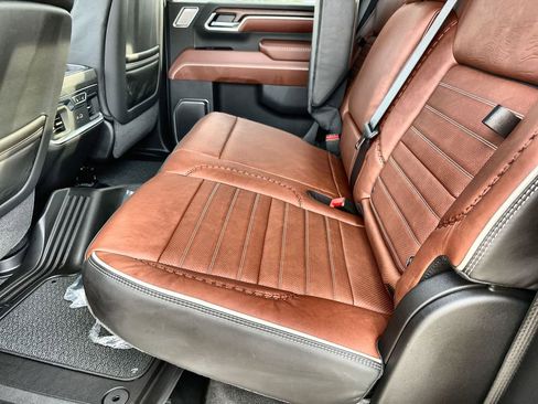 New 2026 GMC Sierra 2500 Denali Ultimate image 16