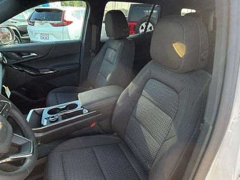 New 2026 Chevrolet Equinox LT w/ Safety and Technology Package FWD image 18