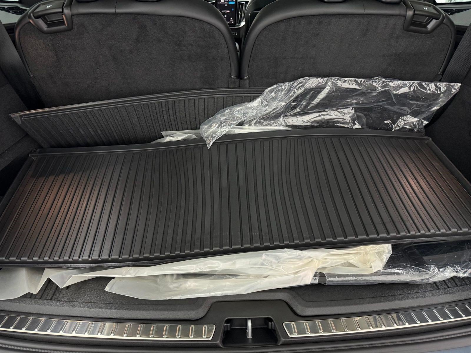 Used 2026 Volvo XC90 T8 Ultra w/ Protection Package AWD/4WD image 21