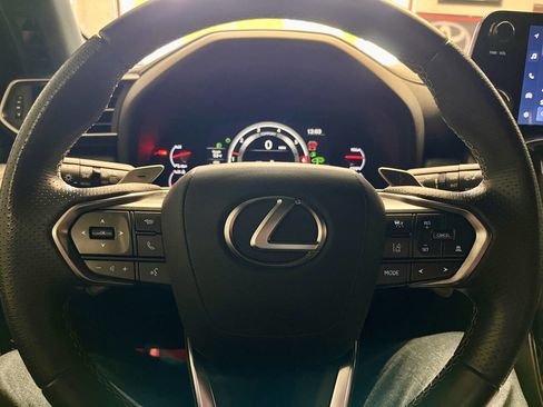 Used 2024 Lexus LX 600 F Sport image 12