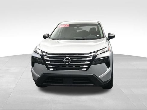 Used 2024 Nissan Rogue S AWD/4WD image 8