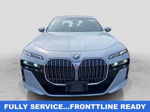 Used 2023 BMW 760i xDrive AWD/4WD image 8