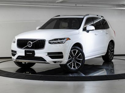 Used 2018 Volvo XC90 T6 Momentum w/ Convenience Package