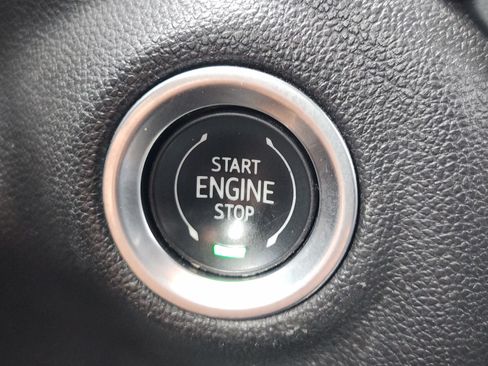 Used 2020 Chevrolet Silverado 1500 RST AWD/4WD image 21