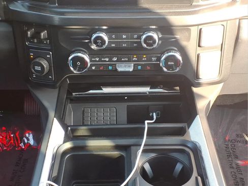 Used 2024 Ford F250 Lariat w/ Lariat Ultimate Package AWD/4WD image 26