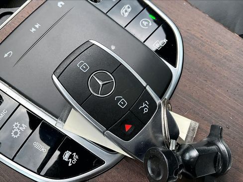 Used 2020 Mercedes-Benz GLC 43 AMG 4MATIC Coupe image 22