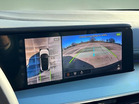 Certified 2025 Nissan Murano SL image 16