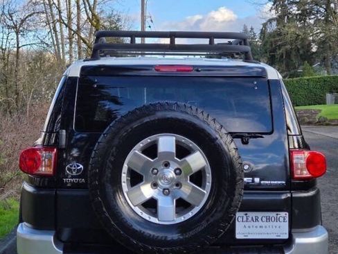 Used 2008 Toyota FJ Cruiser 4WD image 6