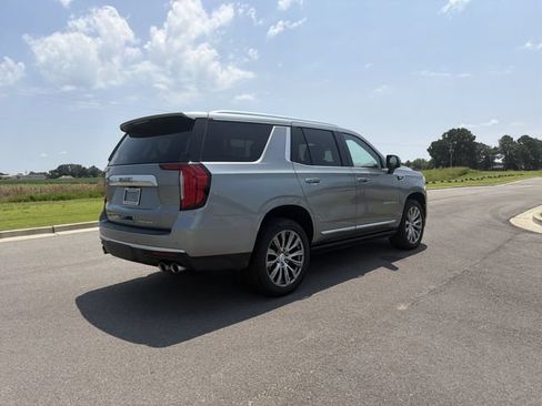 Used 2023 GMC Yukon Denali RWD image 5