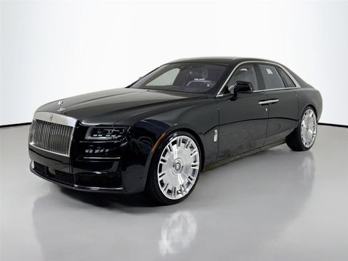 Used 2022 Rolls-Royce Ghost w/ Ghost Package image 11