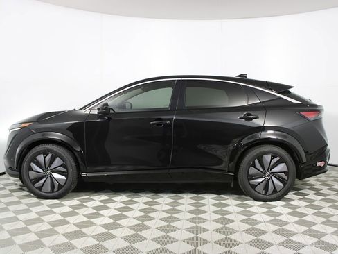 Used 2023 Nissan Ariya FWD image 40