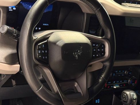 Used 2024 Ford Bronco Wildtrak image 14