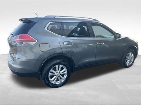 Used 2014 Nissan Rogue SV w/ SV Premium Package image 5