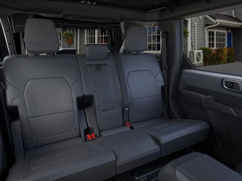 New 2025 Ford Bronco Big Bend w/ Black Diamond Package image 11