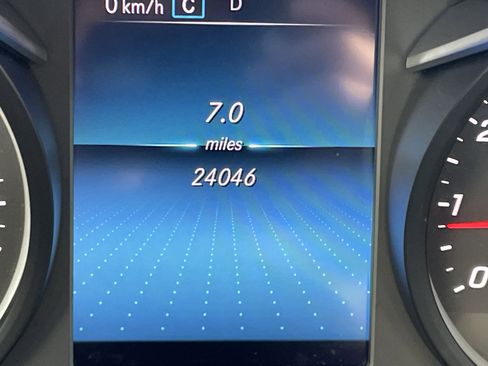 Certified 2022 Mercedes-Benz GLC 300 image 27