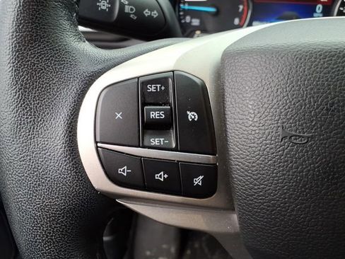 Certified 2022 Ford Explorer XLT w/ Equipment Group 202A image 22