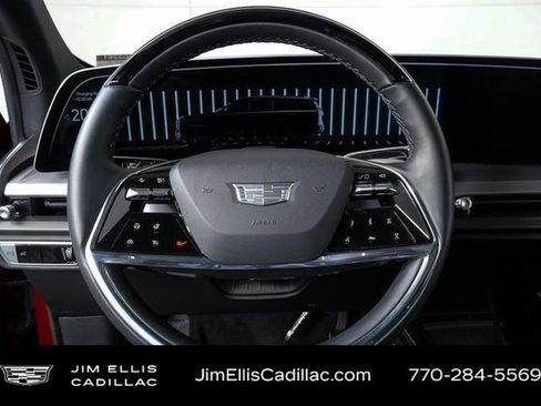 Certified 2026 Cadillac Vistiq Sport image 11
