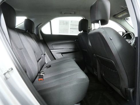 Used 2017 Chevrolet Equinox LS FWD image 12
