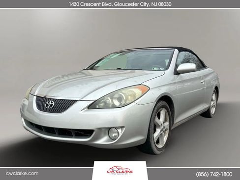 Used 2004 Toyota Solara SE image 1