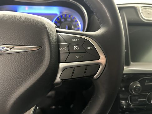 Used 2015 Chrysler 300 Limited w/ Driver Convenience Group AWD/4WD image 20