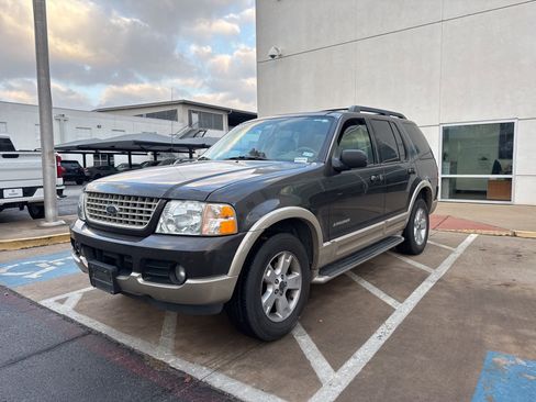 Used 2005 Ford Explorer Eddie Bauer image 1