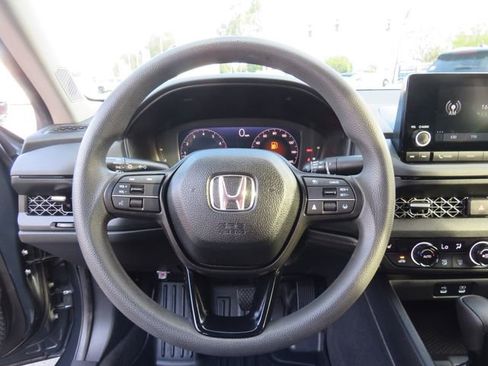 Used 2024 Honda Accord EX image 31