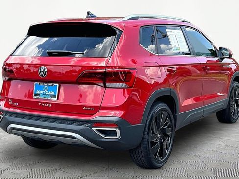 Used 2024 Volkswagen Taos SE AWD/4WD image 5