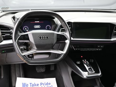 Used 2024 Audi Q4 e-tron Premium Plus w/ Premium Plus AWD/4WD image 32