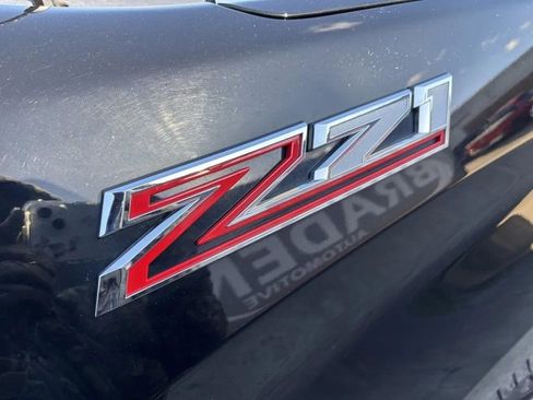 Used 2022 Chevrolet Silverado 1500 RST image 10