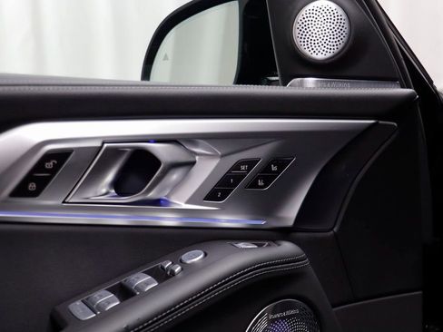 New 2026 BMW XM Label Red image 9