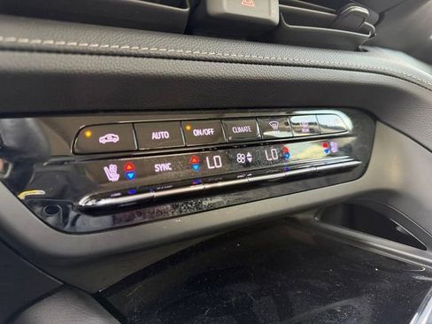 Certified 2023 Buick Envision Avenir image 5