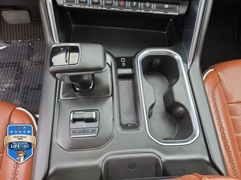 Certified 2024 GMC Sierra 1500 Denali Ultimate AWD/4WD image 28