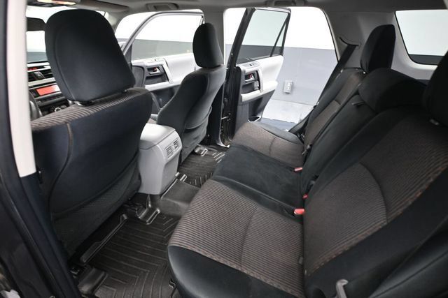 Used 2013 Toyota 4Runner SR5 w/ Convenience Pkg AWD/4WD image 30
