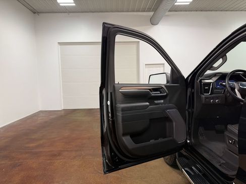 Used 2025 GMC Sierra 1500 Denali AWD/4WD image 55
