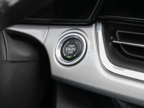 Used 2026 Chevrolet Trax LT w/ LT Convenience Package FWD image 26