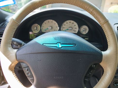 Used 2005 Ford Thunderbird RWD image 29
