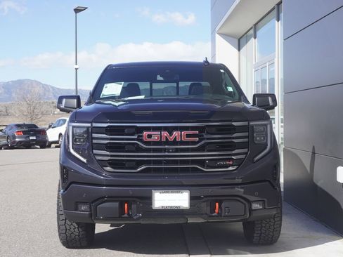 Used 2025 GMC Sierra 1500 AT4 w/ AT4 Premium Package image 5