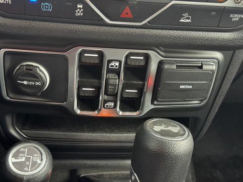 Certified 2025 Jeep Wrangler Unlimited Sport S 4xe w/ Convenience Group AWD/4WD image 36