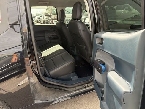 Used 2025 Ford Maverick Lobo AWD/4WD image 18