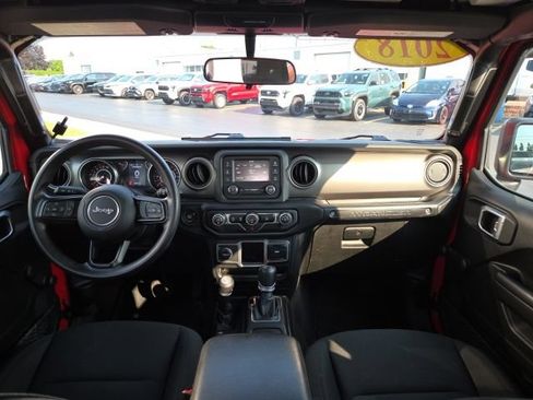 Used 2018 Jeep Wrangler Unlimited Sport AWD/4WD image 21
