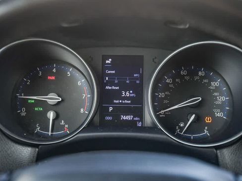 Used 2019 Toyota C-HR XLE FWD image 24