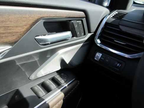 New 2026 GMC Acadia Denali Ultimate FWD image 16